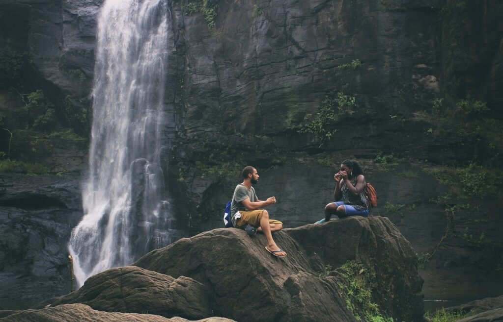 couple, waterfalls, love-2447450.jpg